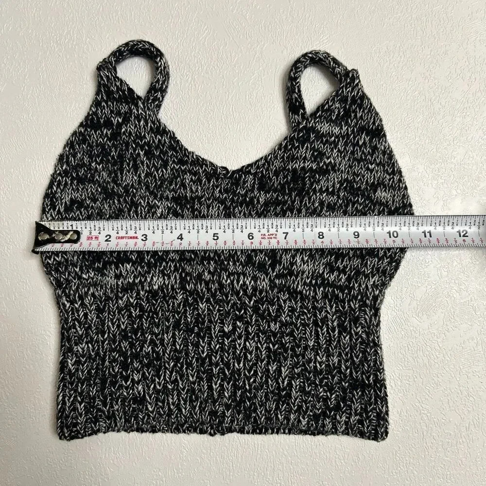 Pins and Needles Black White Knit Crop Top Sweater Tank Size Small